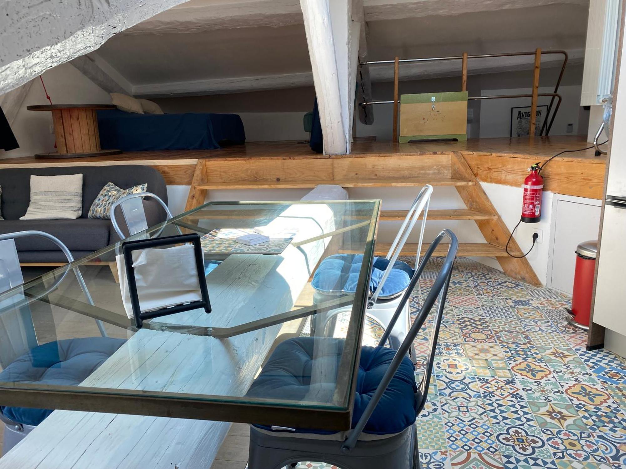 Atypique Sous Les Toits D'avignon Au Cœur De L'intra-muros Appartement Avignon